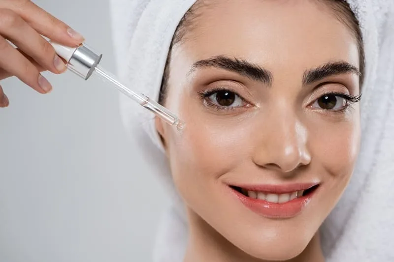 Especialista en rinoplastia y cirugía facial cerca de Plaza Nuevo Mexicali en Mexicali, Baja California